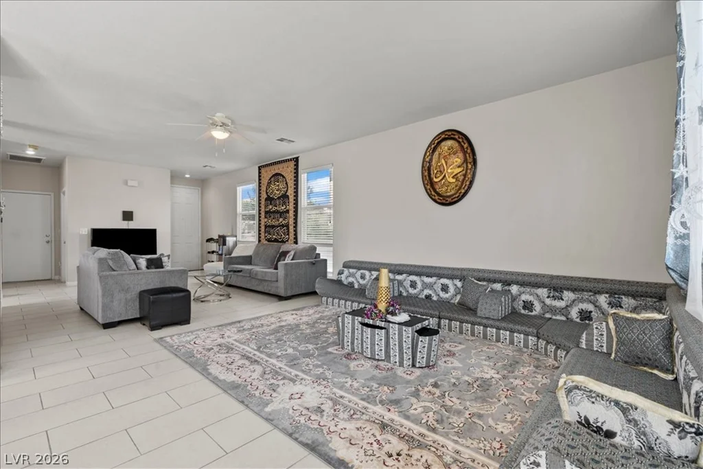9548 Windsor Forest, Las Vegas, NV 89123