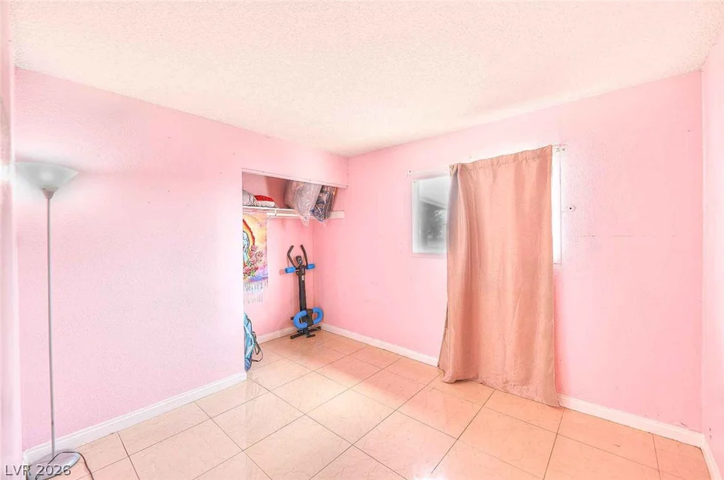 2537 Page, North Las Vegas, NV 89030
