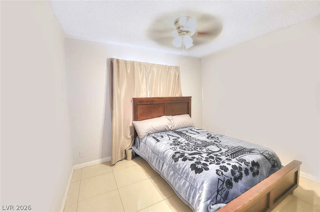 2537 Page, North Las Vegas, NV 89030