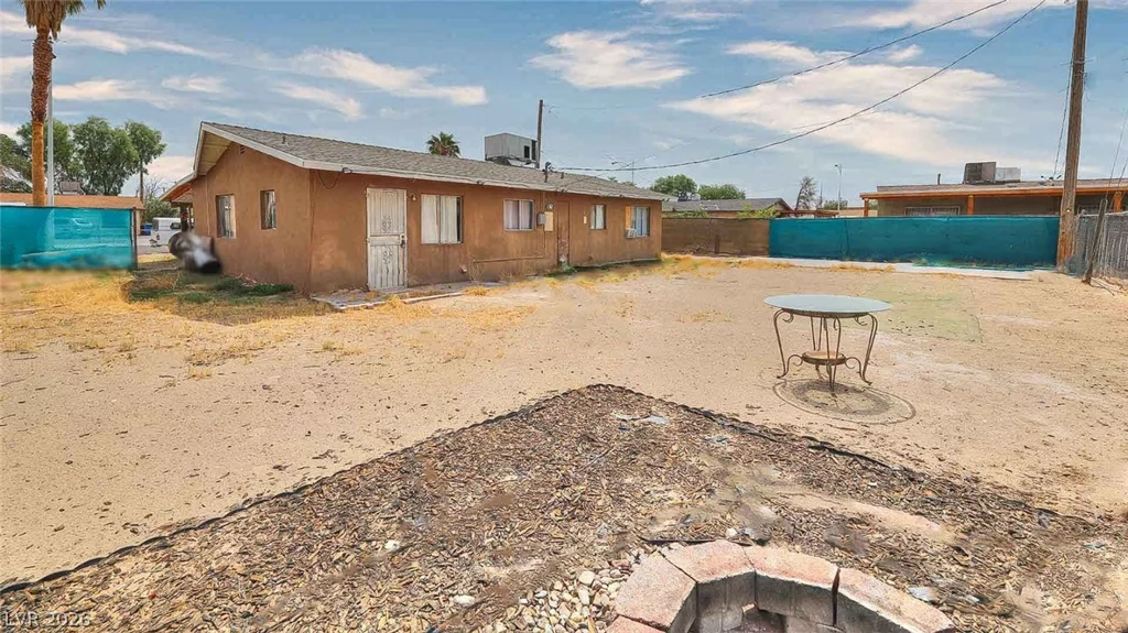 2537 Page, North Las Vegas, NV 89030