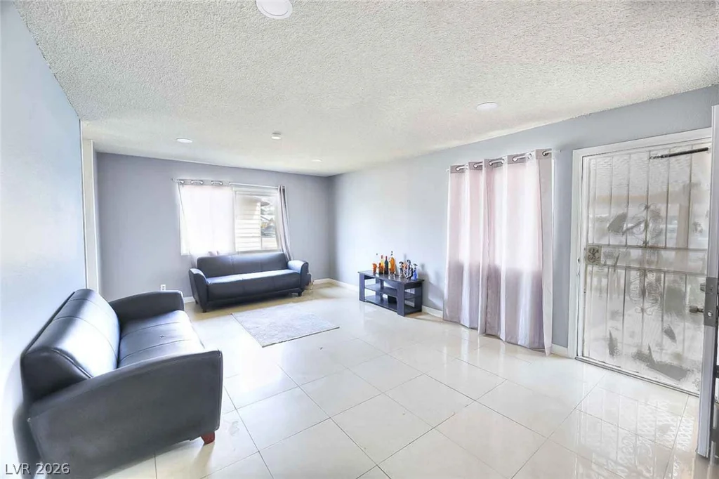 2537 Page, North Las Vegas, NV 89030