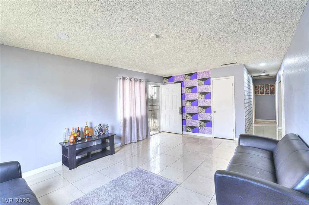 2537 Page, North Las Vegas, NV 89030
