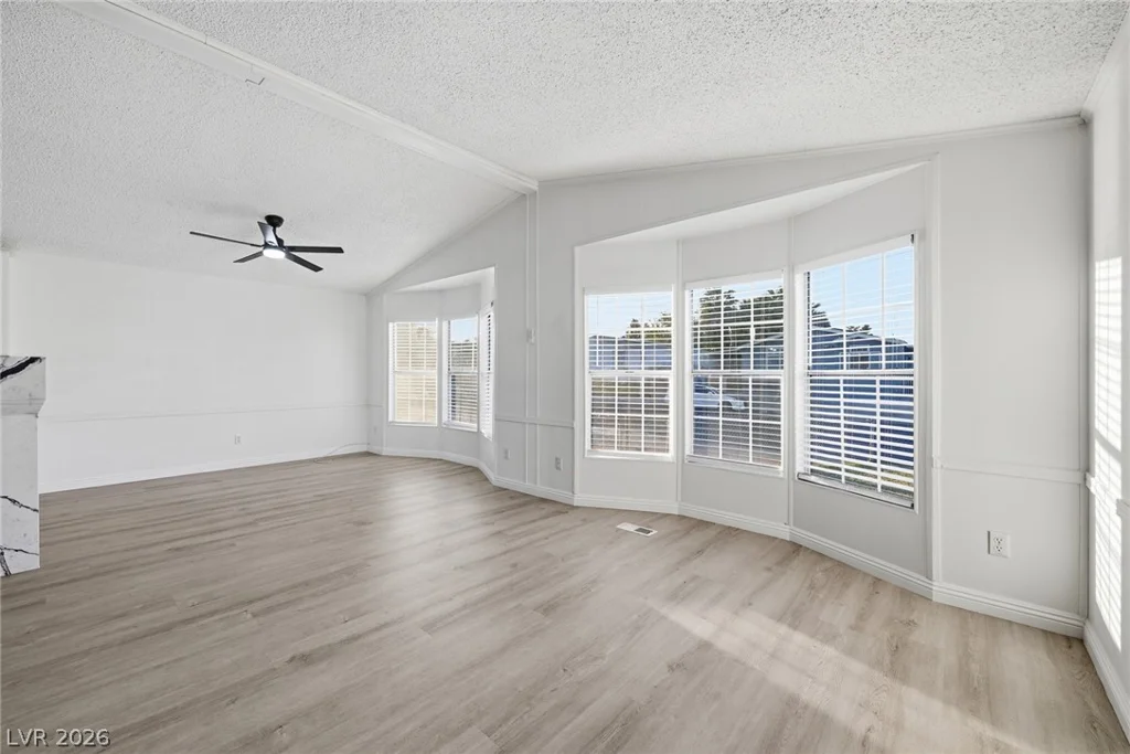 4683 Largo, Las Vegas, NV 89121