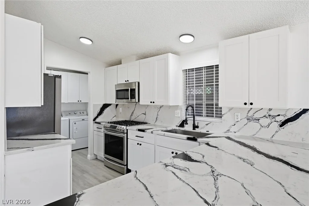 4683 Largo, Las Vegas, NV 89121