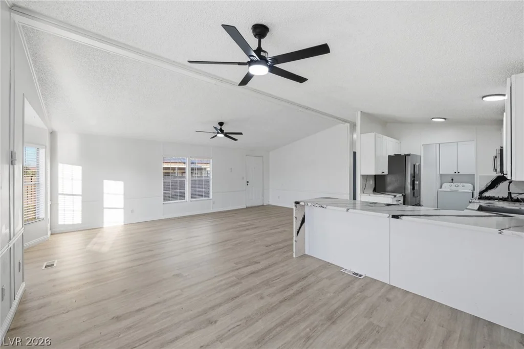 4683 Largo, Las Vegas, NV 89121