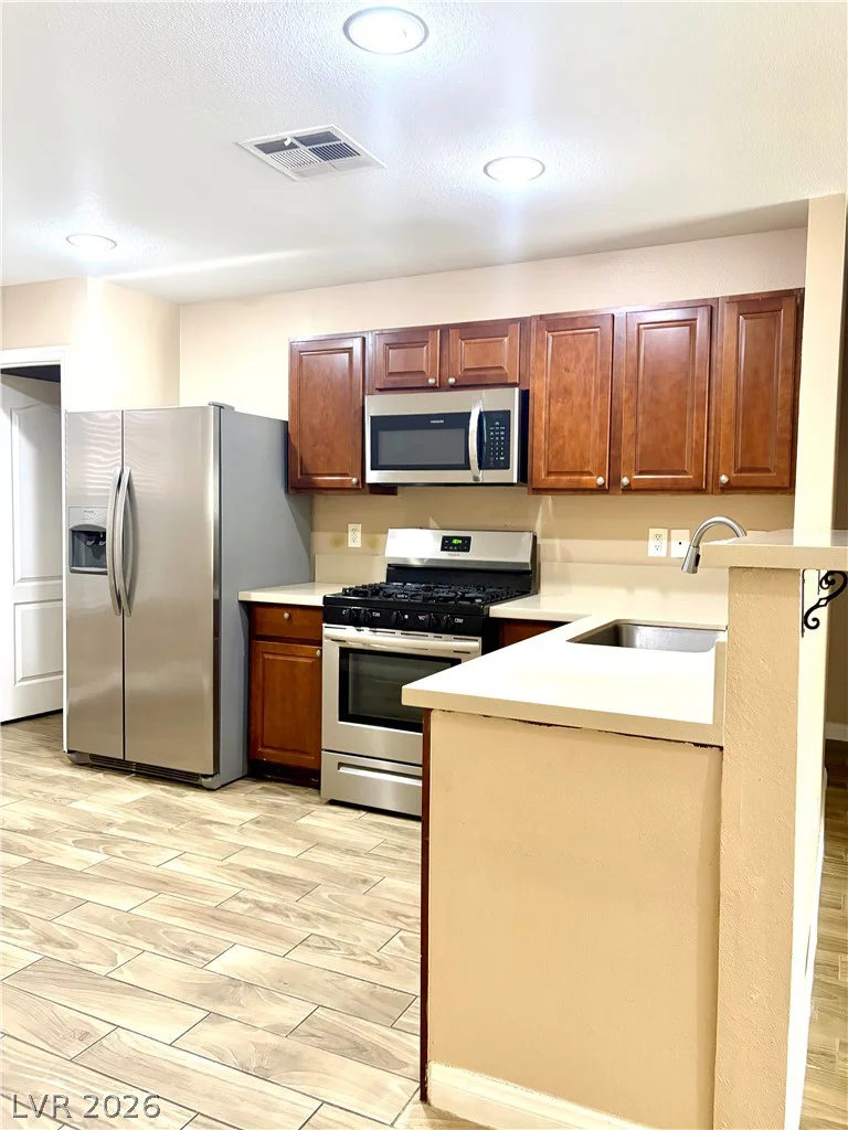 820 Tollbrook, Henderson, NV 89011