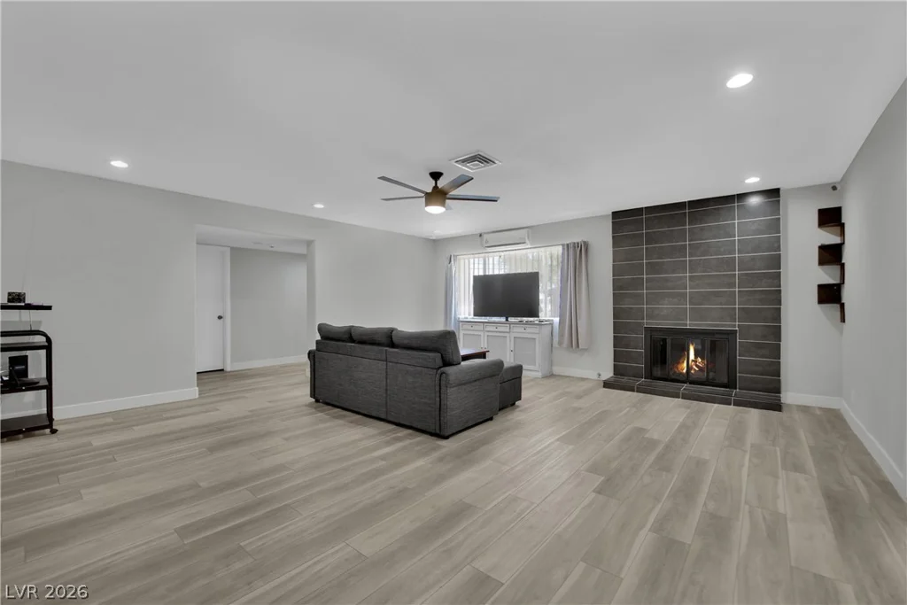2635 Heritage, Las Vegas, NV 89121