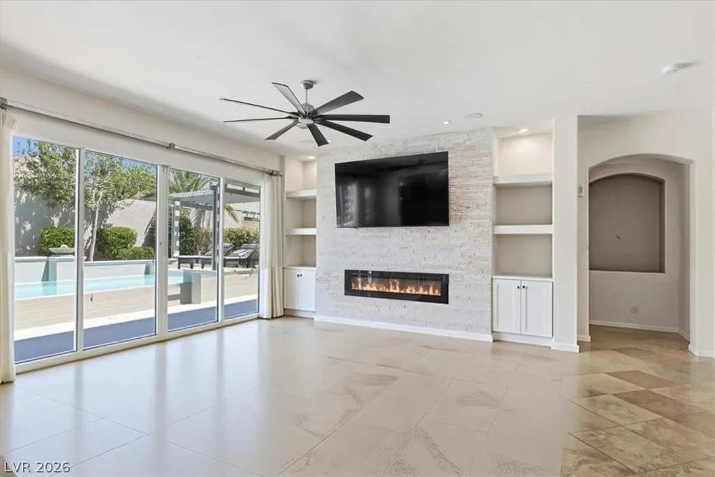 10470 Abbotsbury, Las Vegas, NV 89135