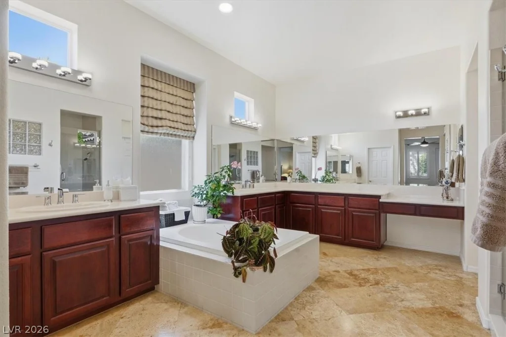 10470 Abbotsbury, Las Vegas, NV 89135