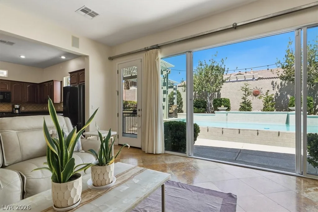 10470 Abbotsbury, Las Vegas, NV 89135