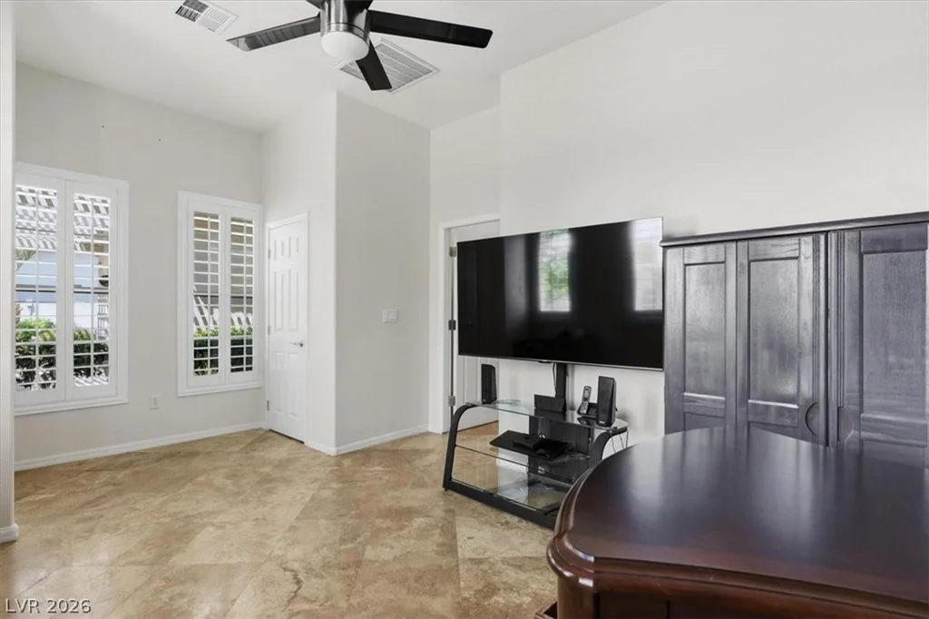 10470 Abbotsbury, Las Vegas, NV 89135