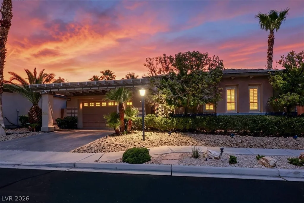 10470 Abbotsbury, Las Vegas, NV 89135