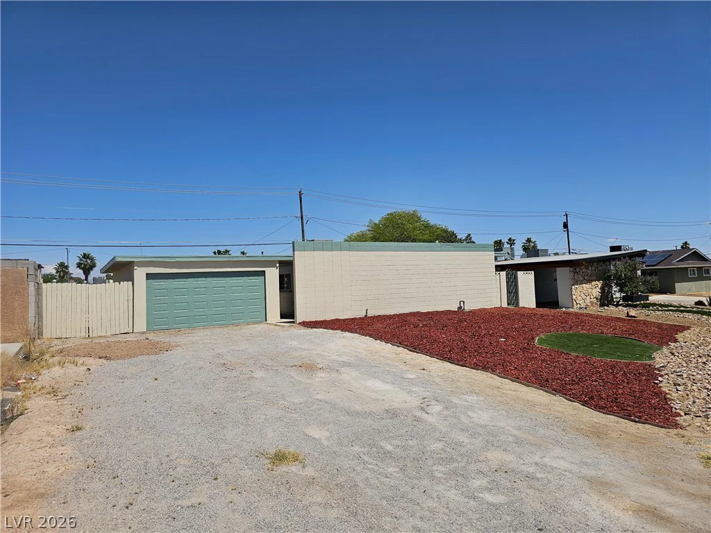 1074 King Richard, Las Vegas, NV 89119