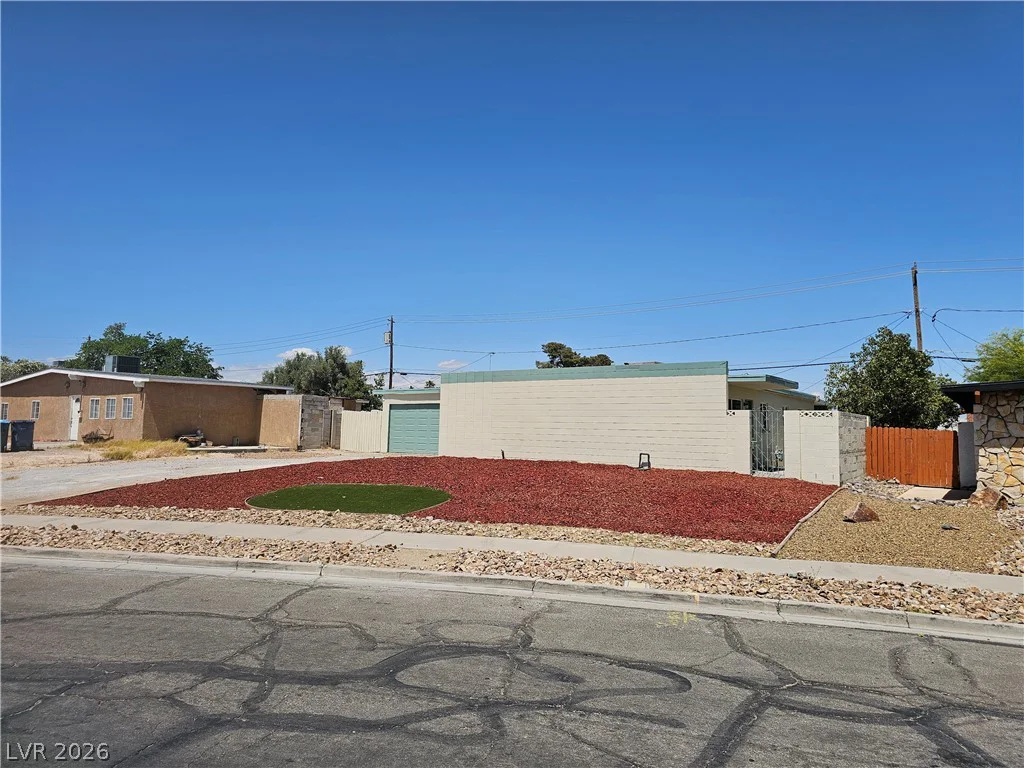 1074 King Richard, Las Vegas, NV 89119