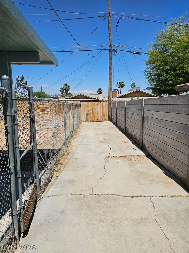 1074 King Richard, Las Vegas, NV 89119