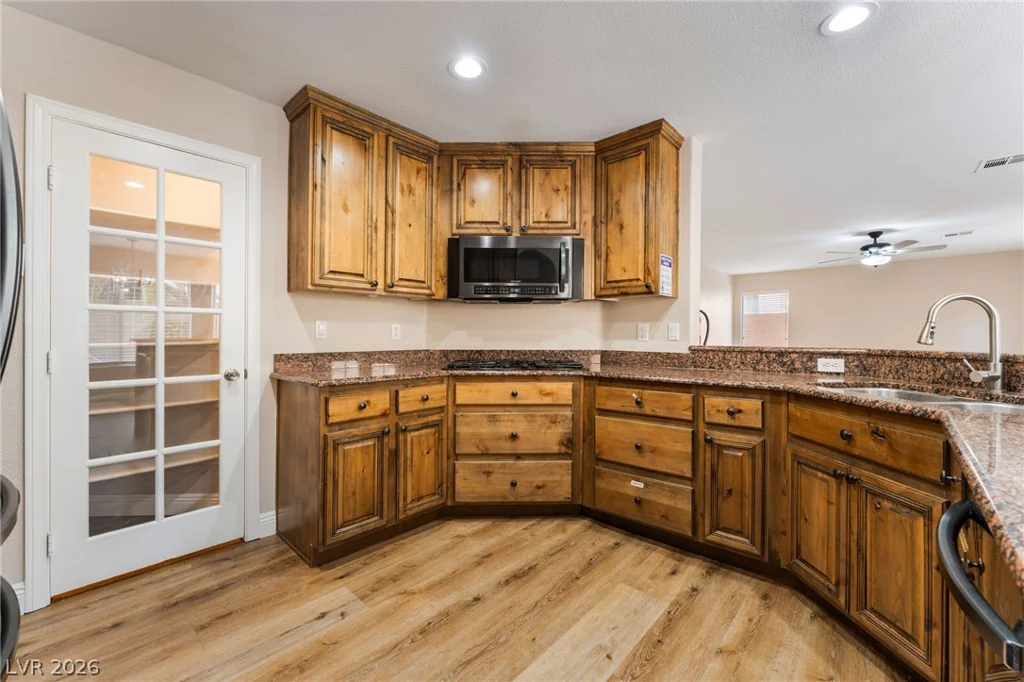 8216 Tivoli Cove, Las Vegas, NV 89128