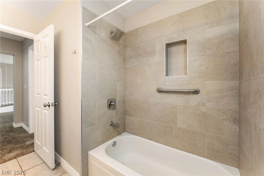 8216 Tivoli Cove, Las Vegas, NV 89128