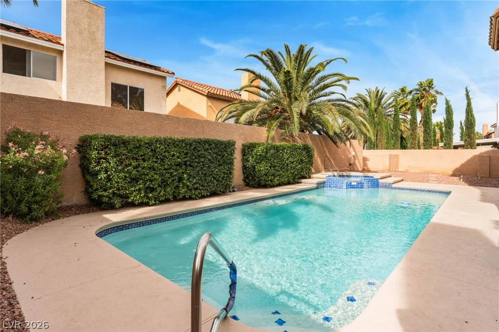8216 Tivoli Cove, Las Vegas, NV 89128