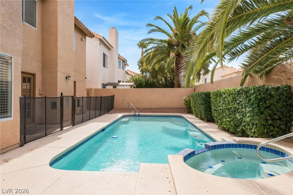8216 Tivoli Cove, Las Vegas, NV 89128