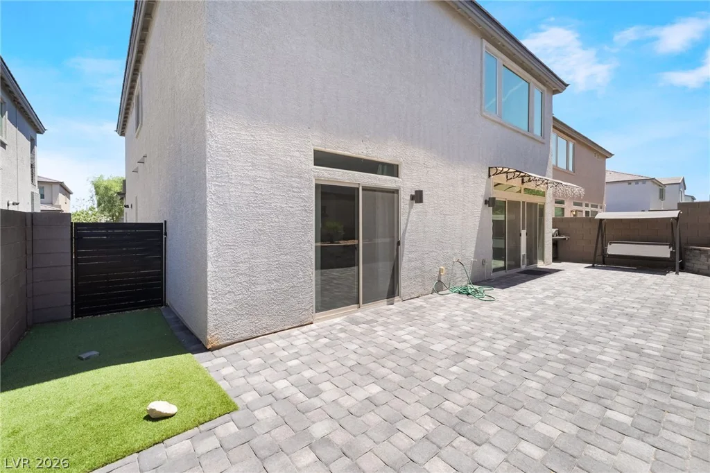 8423 Hawks View, Las Vegas, NV 89113