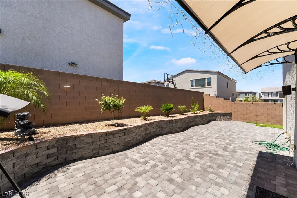 8423 Hawks View, Las Vegas, NV 89113
