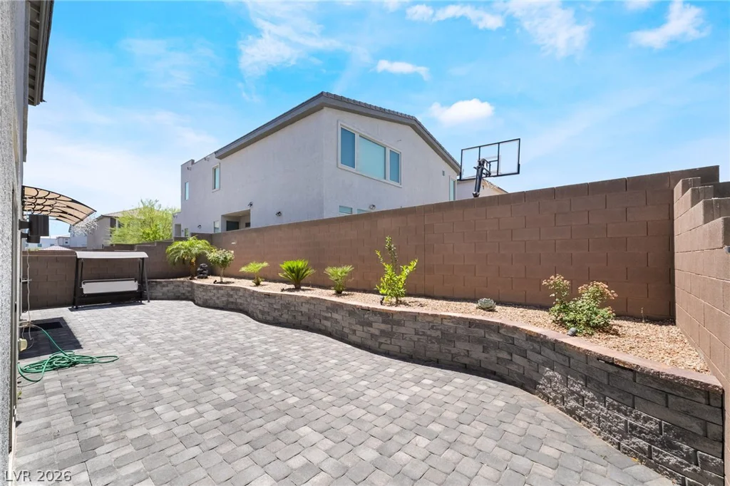 8423 Hawks View, Las Vegas, NV 89113
