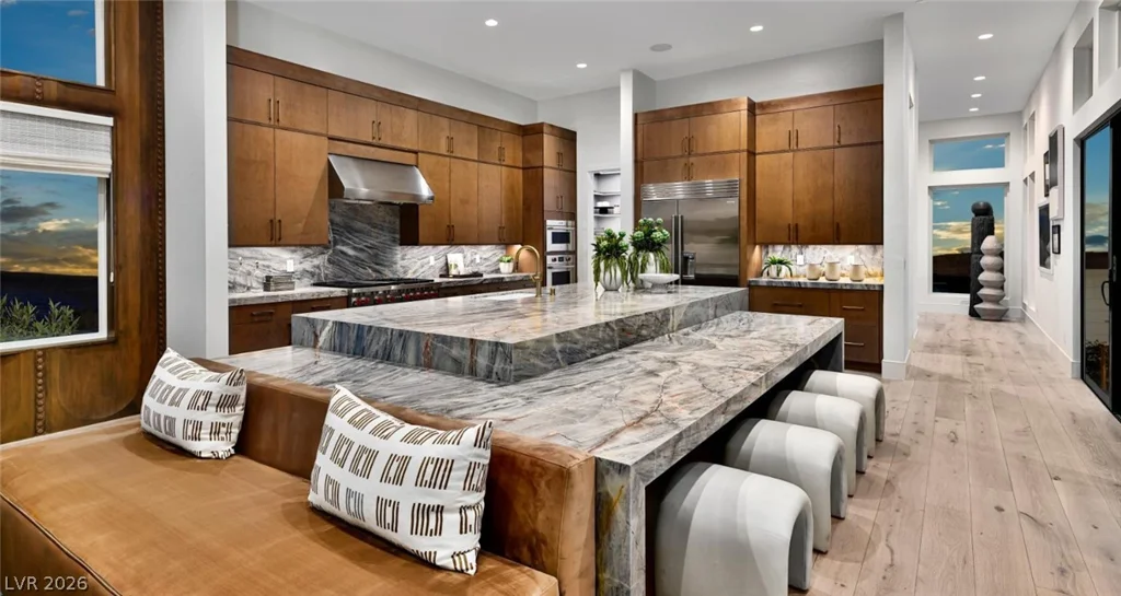 11247 Desert Heights, Las Vegas, NV 89135