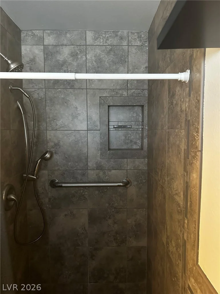 7213 Pinedale, Las Vegas, NV 89145