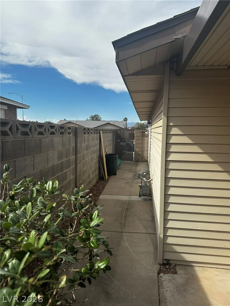 7213 Pinedale, Las Vegas, NV 89145