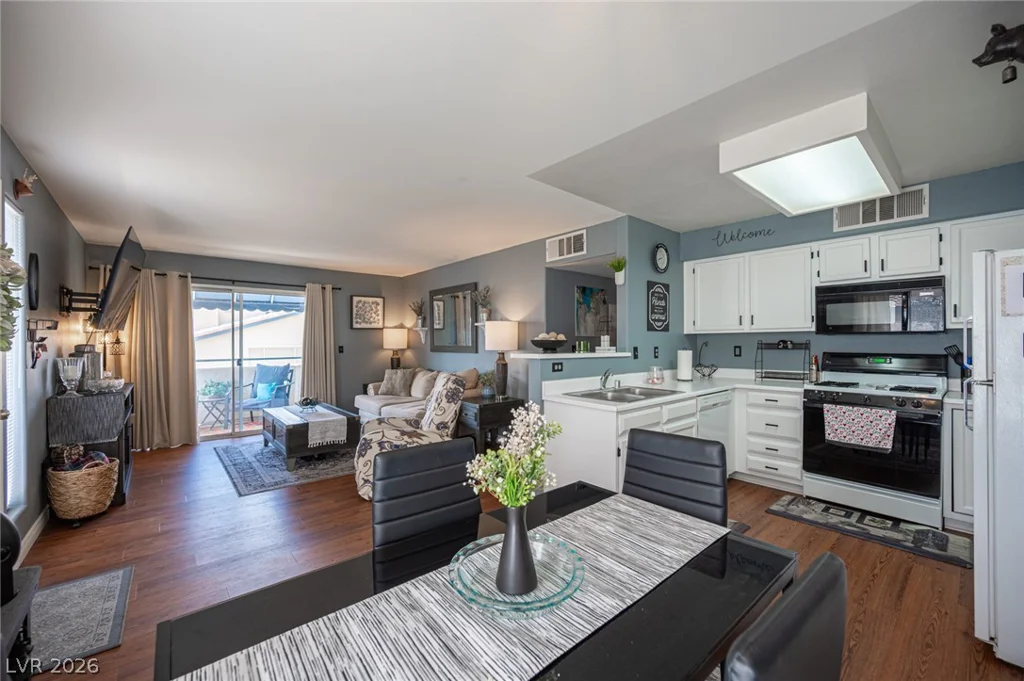 3425 Russell, Las Vegas, NV 89120