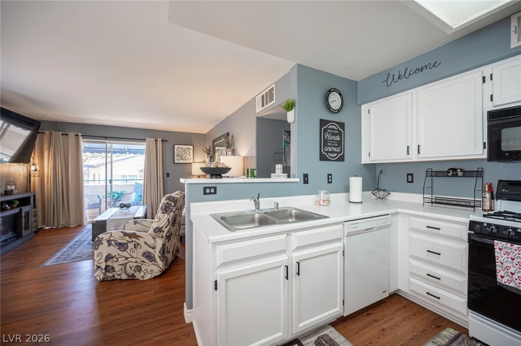 3425 Russell, Las Vegas, NV 89120