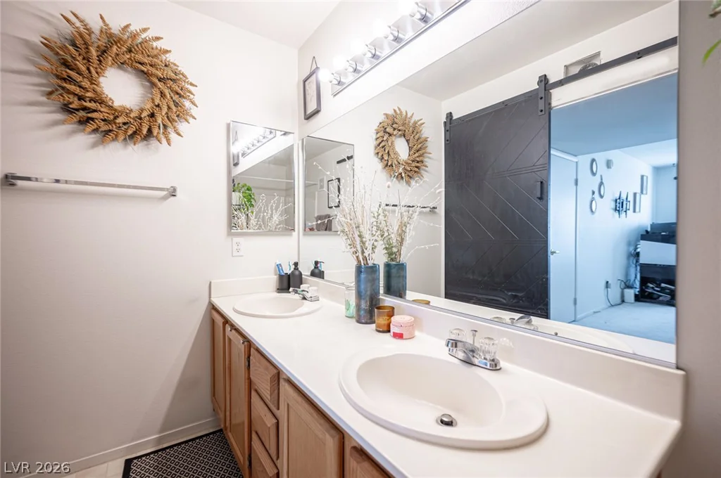 3425 Russell, Las Vegas, NV 89120