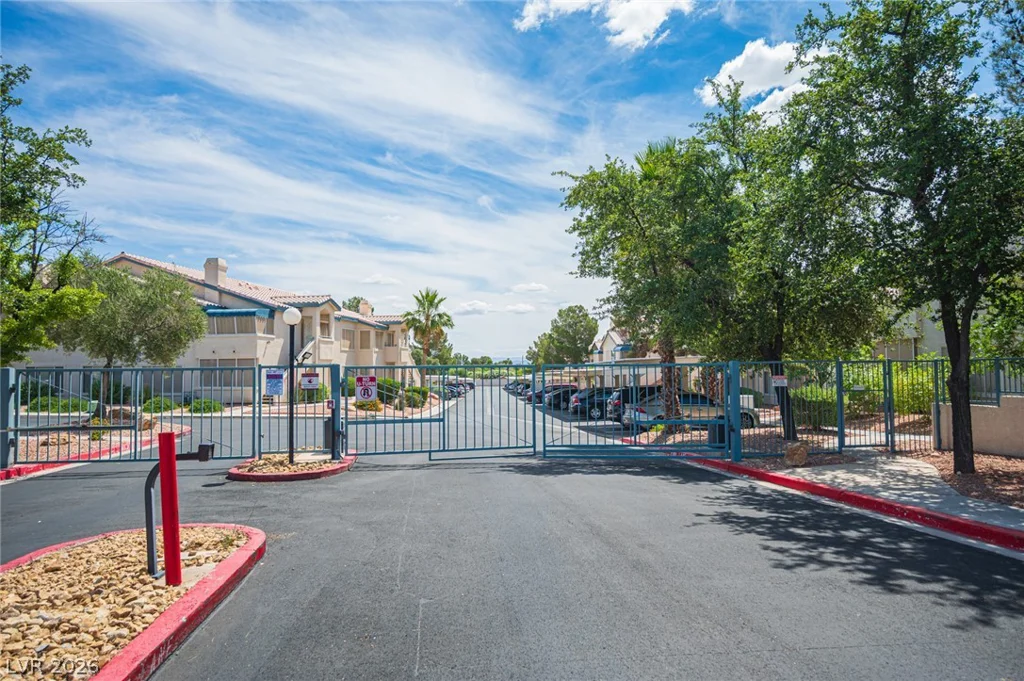 3425 Russell, Las Vegas, NV 89120