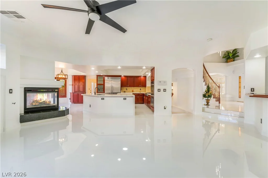 7526 Gossamer Wind, Las Vegas, NV 89139