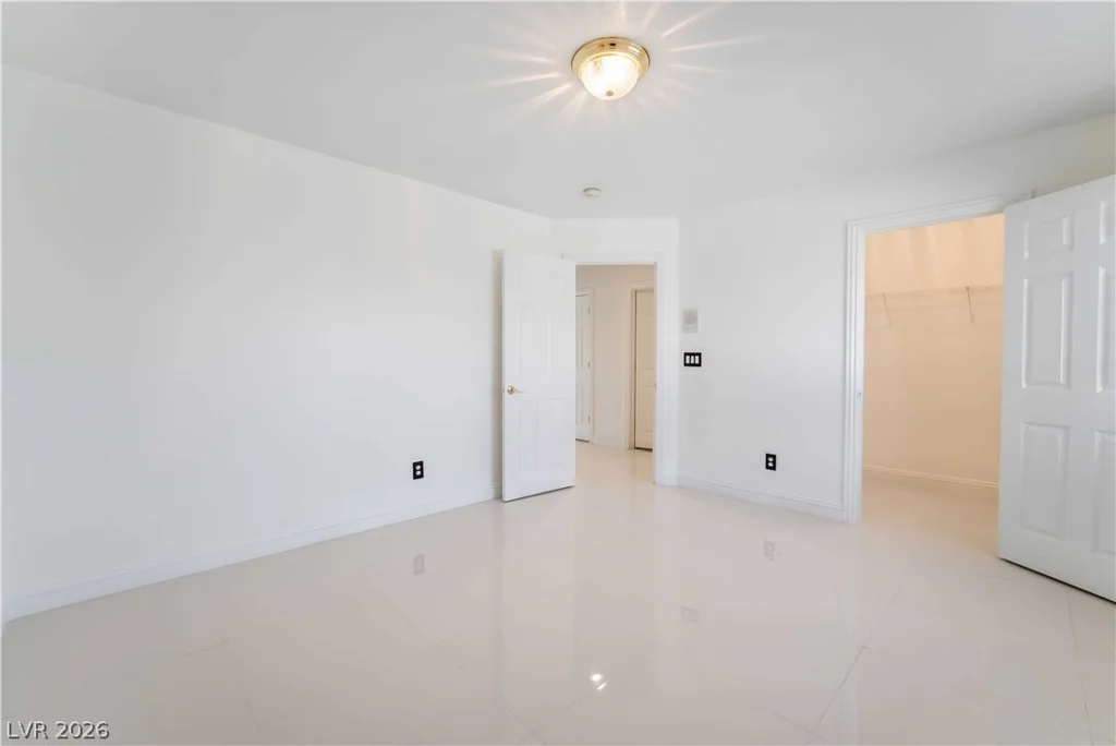 7526 Gossamer Wind, Las Vegas, NV 89139