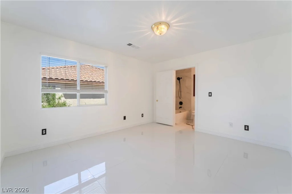 7526 Gossamer Wind, Las Vegas, NV 89139