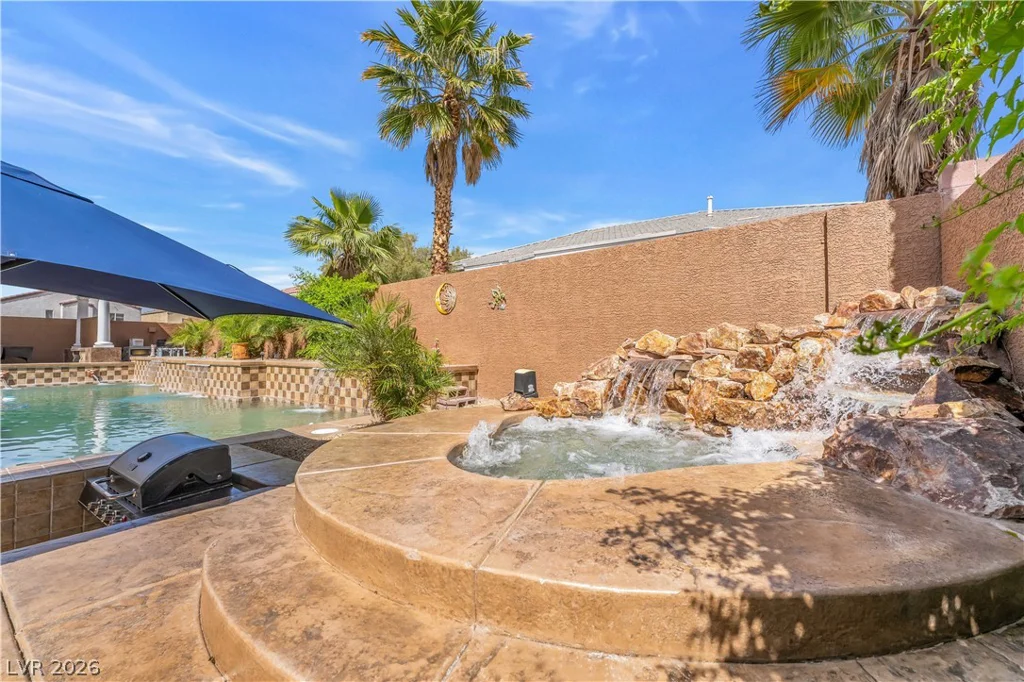 7526 Gossamer Wind, Las Vegas, NV 89139