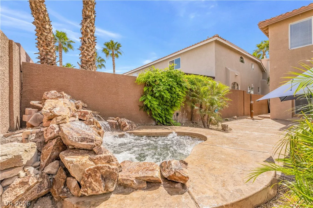 7526 Gossamer Wind, Las Vegas, NV 89139