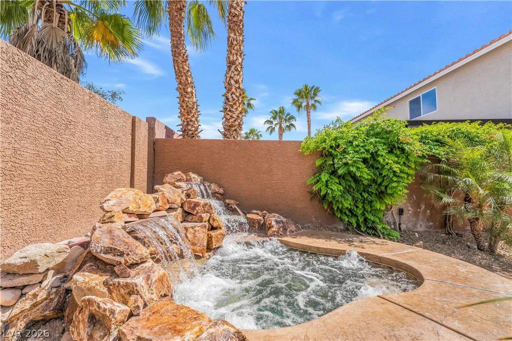 7526 Gossamer Wind, Las Vegas, NV 89139