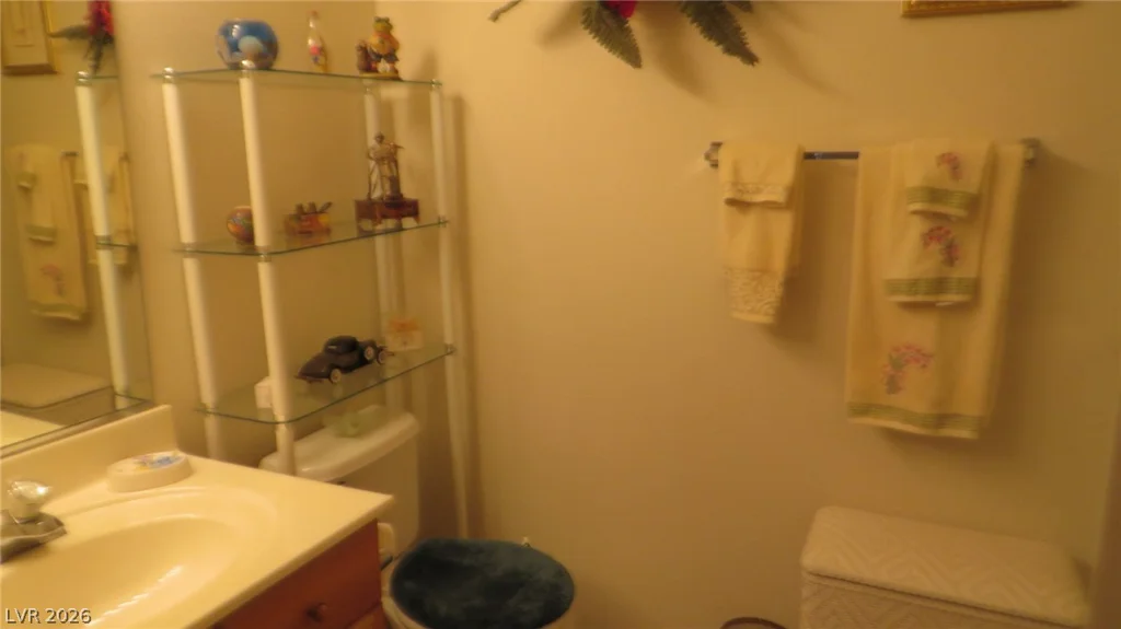 300 Pine Haven, Las Vegas, NV 89144