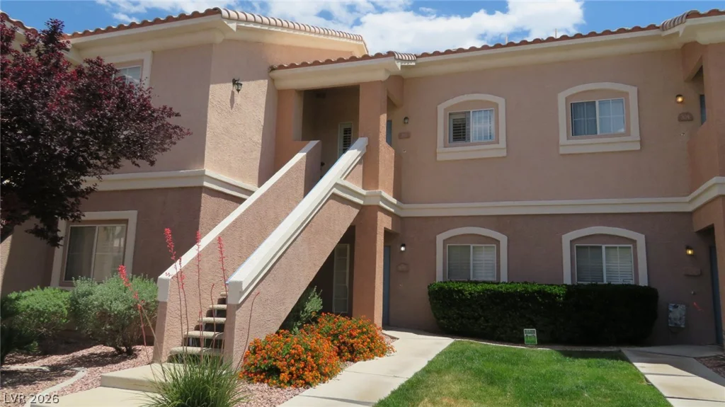 300 Pine Haven, Las Vegas, NV 89144