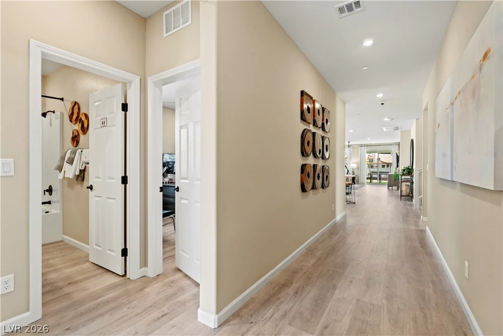 2583 Regency Cove, Las Vegas, NV 89121