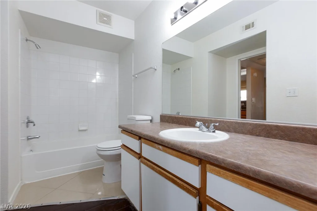 6650 Warm Springs, Las Vegas, NV 89118