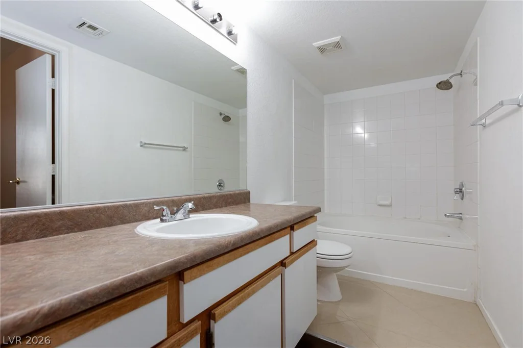6650 Warm Springs, Las Vegas, NV 89118