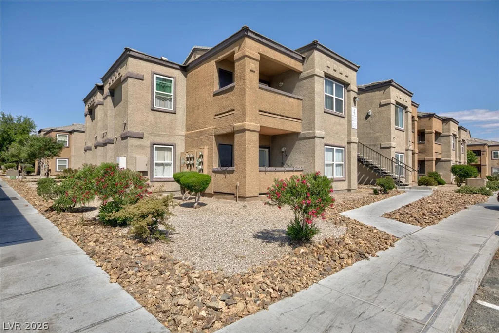 6650 Warm Springs, Las Vegas, NV 89118
