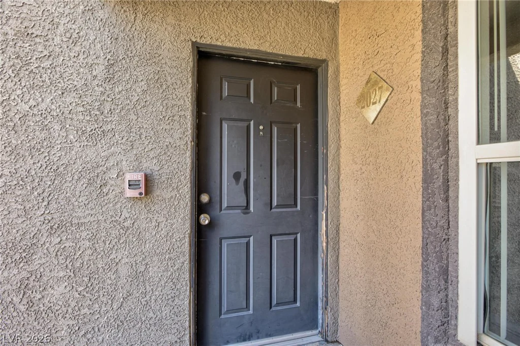 6650 Warm Springs, Las Vegas, NV 89118