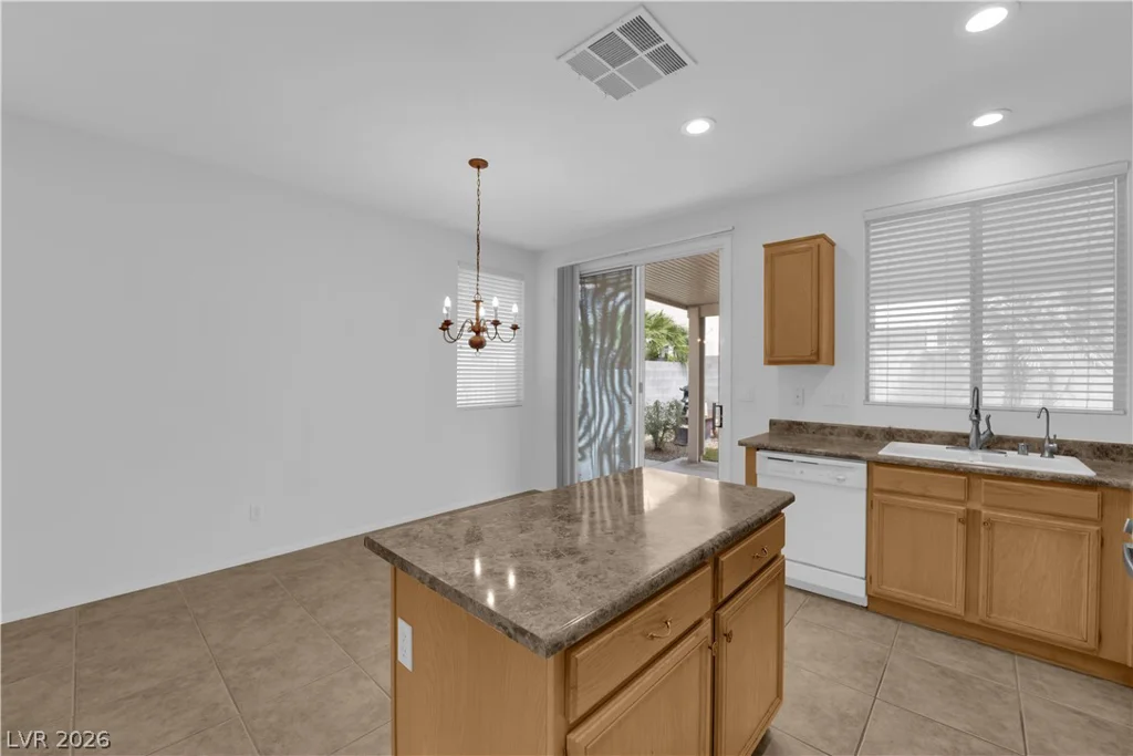 5718 Bear Springs, North Las Vegas, NV 89031