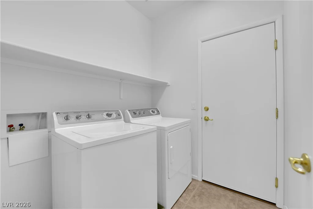 5718 Bear Springs, North Las Vegas, NV 89031