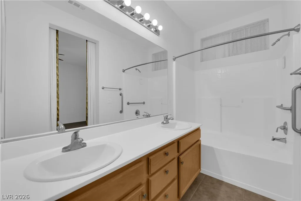 5718 Bear Springs, North Las Vegas, NV 89031