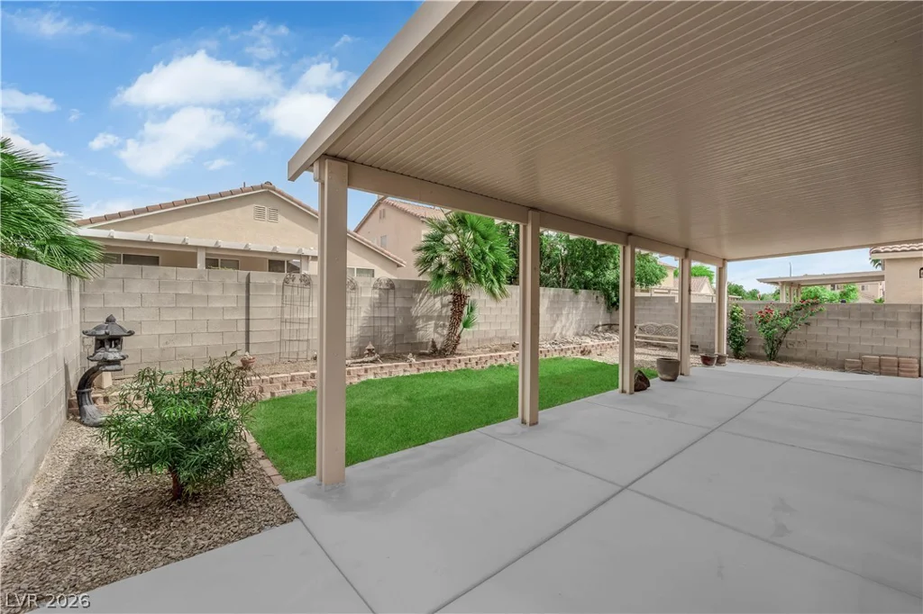 5718 Bear Springs, North Las Vegas, NV 89031